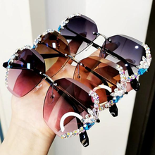 Load image into Gallery viewer, 2020 Vintage Fashion Rimless Crystal Sunglasses