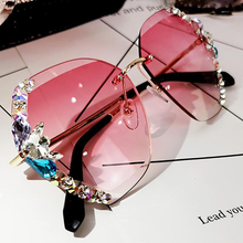 Load image into Gallery viewer, 2020 Vintage Fashion Rimless Crystal Sunglasses