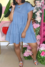 Load image into Gallery viewer, Round Neck Pleated Loose Denim Dress

